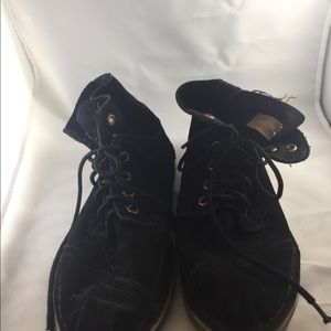 TOMS suede Tomboy chukka boot